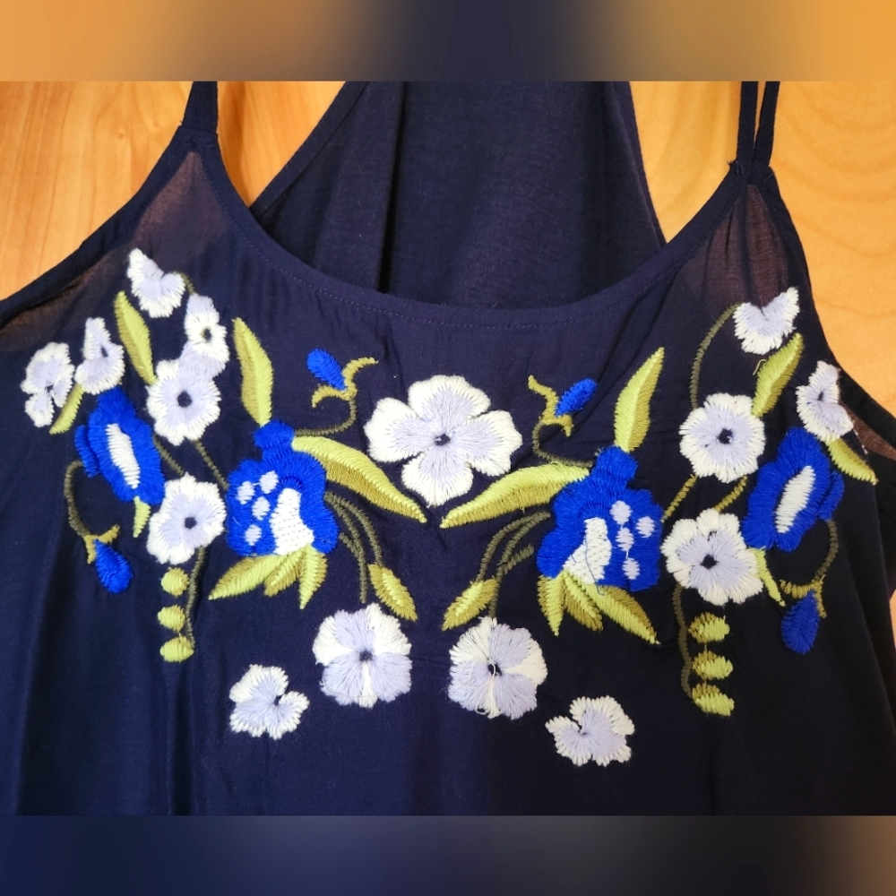 Anthropologie Embroidered tank top with floral details